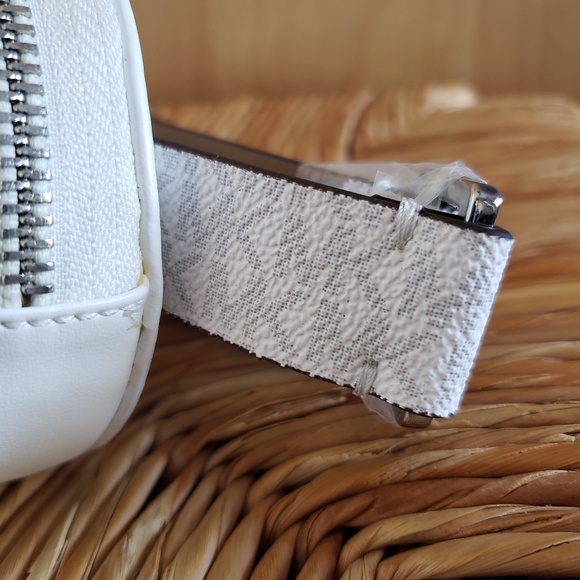 Michael Kors Multi Pouch Belt Bag NEW! - Picture 10 of 13